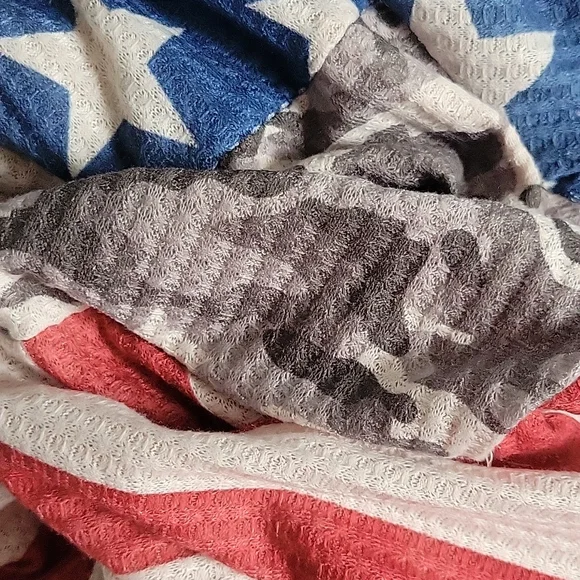 USA Ladies Top - Picture 5 of 5